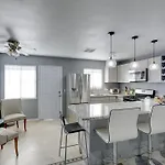 North Las Vegas Hideaway With Grill Less Than 10 Mi To Strip