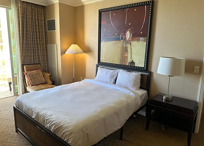 Mgm 1 Bedroom Balcony And Or Studio Luxury Suites