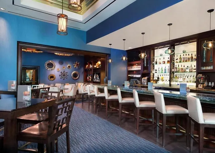 Stripviewsuites At Signature