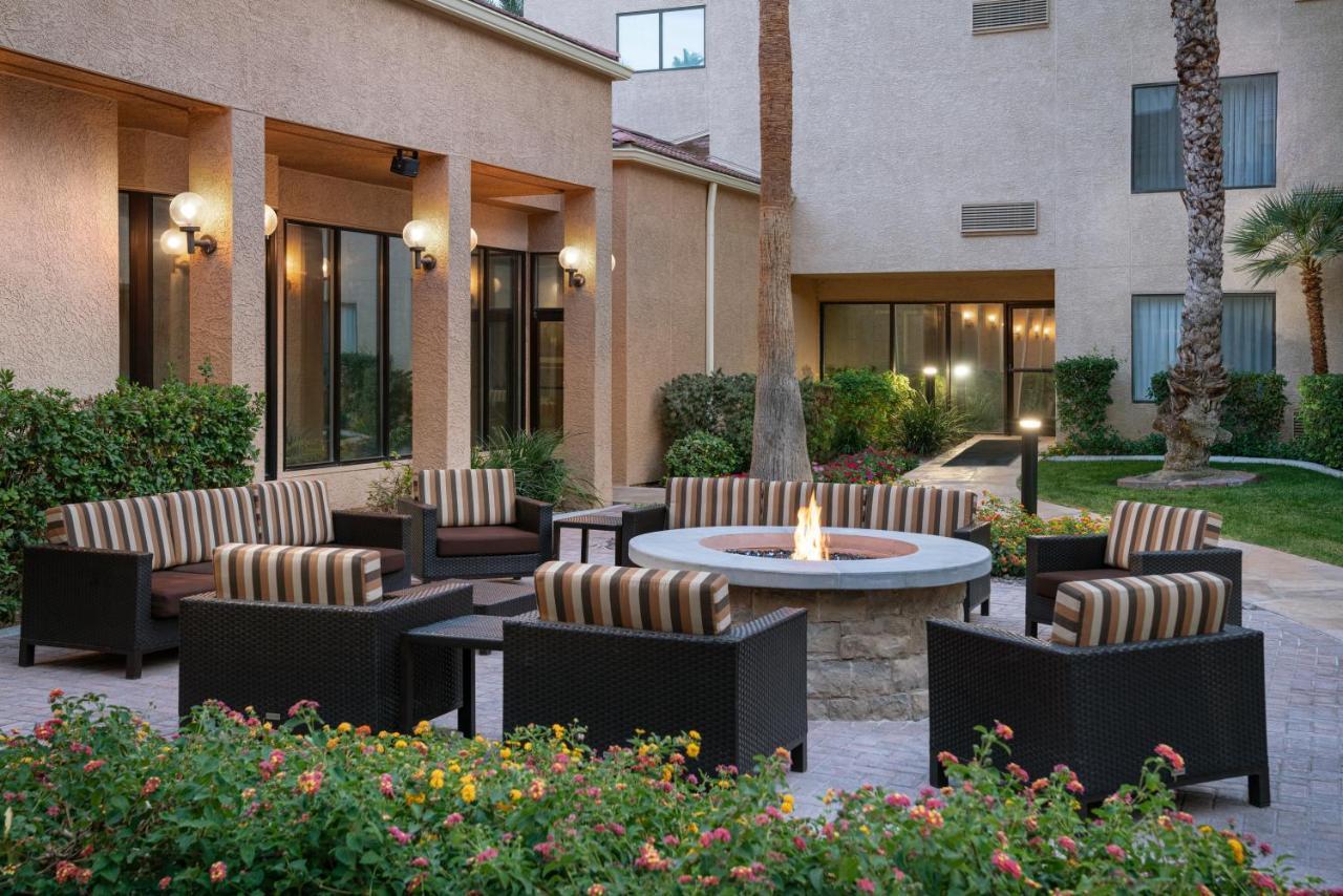 Courtyard By Marriott Convention Center Las Vegas