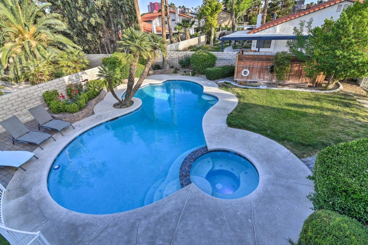 Hébergement de vacances House With Pool And Hot Tub - 1 Mi To Strip! *