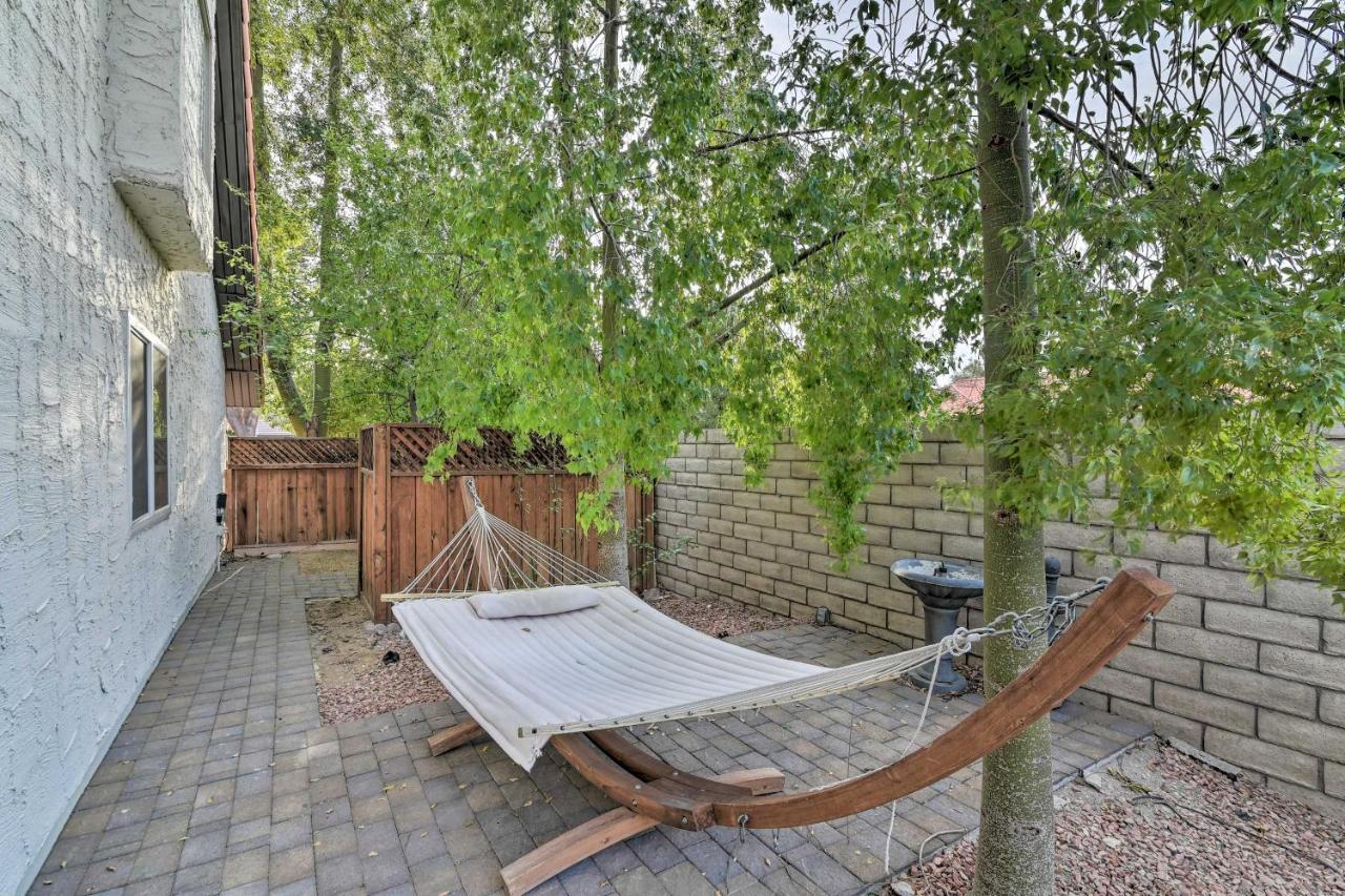 Hébergement de vacances House With Pool And Hot Tub - 1 Mi To Strip! *