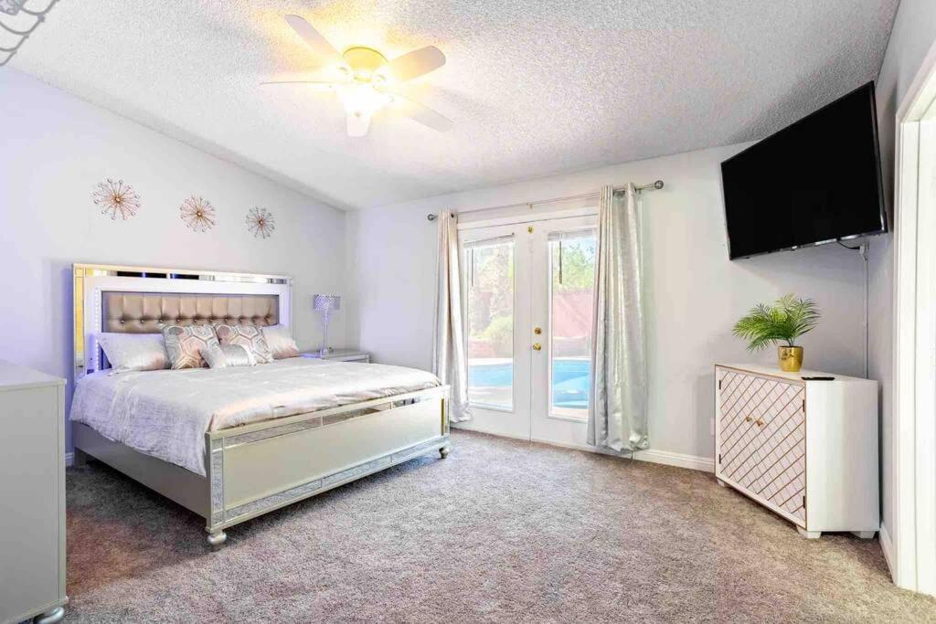 Holiday home Sunkiss *