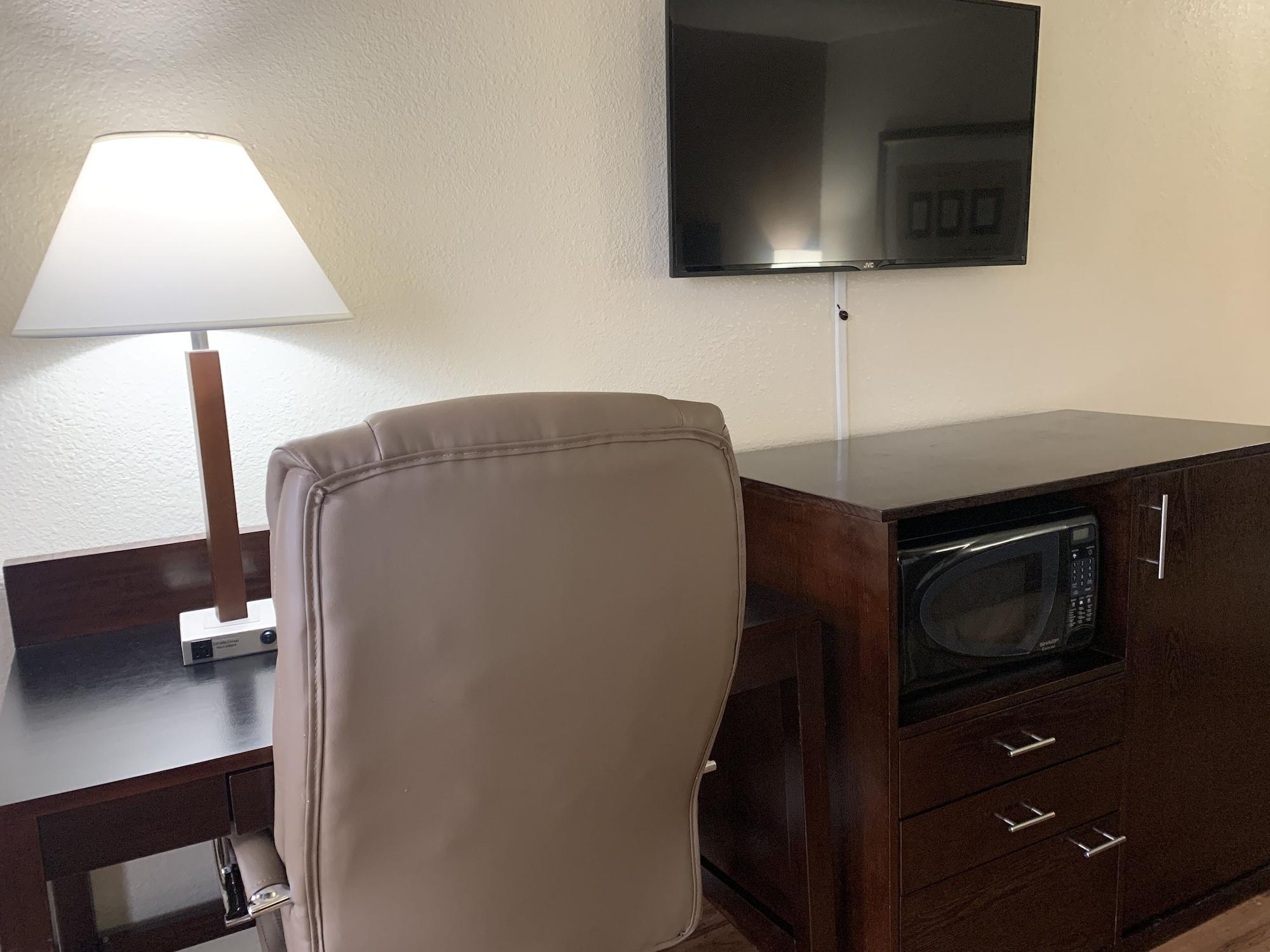 Days By Wyndham Vegas Airport Near The Strip