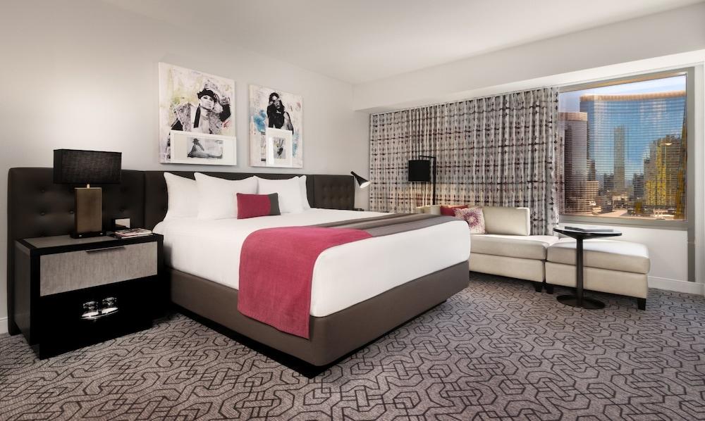 Planet Hollywood & Casino 4*