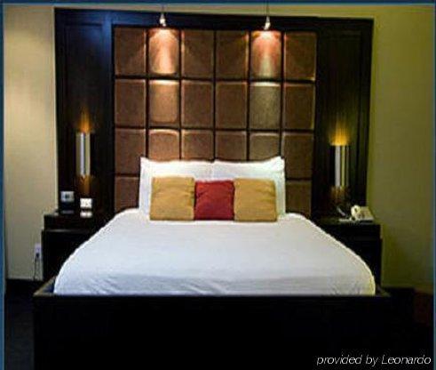 Blue Moon Gay Hotel 3*