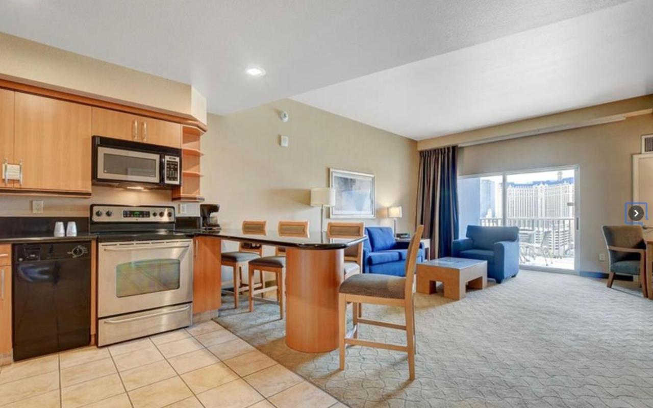 Aparthotel At Platinum Strip View