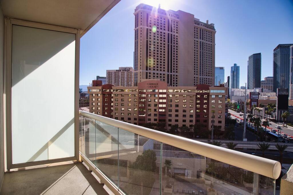 Apartment The Signature At Mgm Condo! Stunning Strip Views & No Fees!