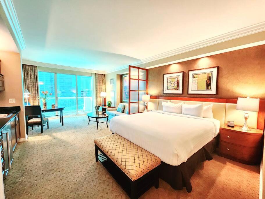 Apartment The Signature At Mgm Condo! Stunning Strip Views & No Fees! *