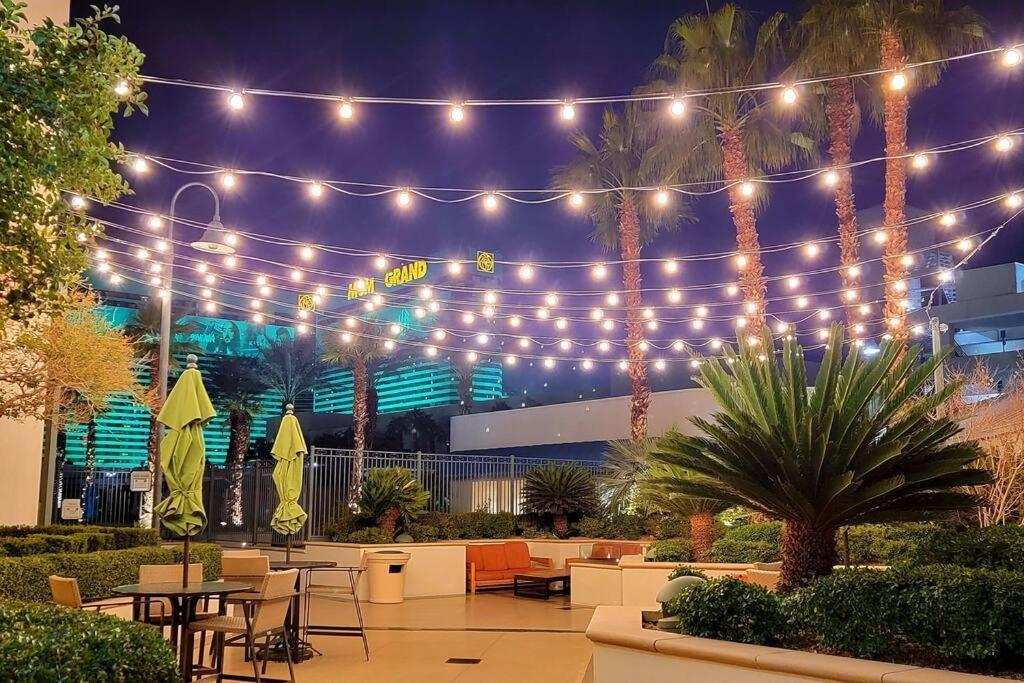 The Signature At Mgm Condo! Stunning Strip Views & No Fees!