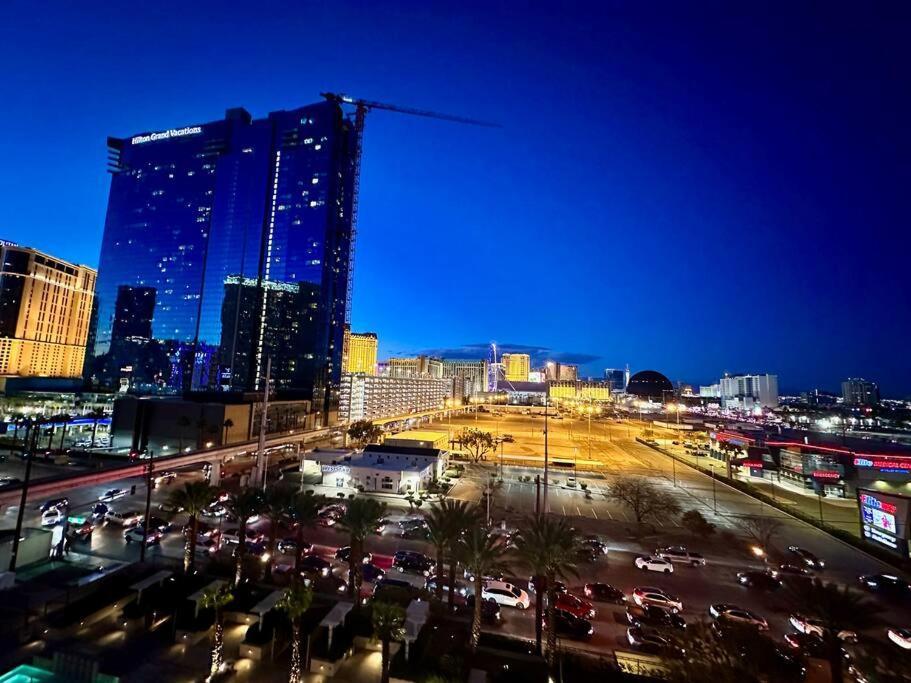 The Signature At Mgm Condo! Stunning Strip Views & No Fees! *