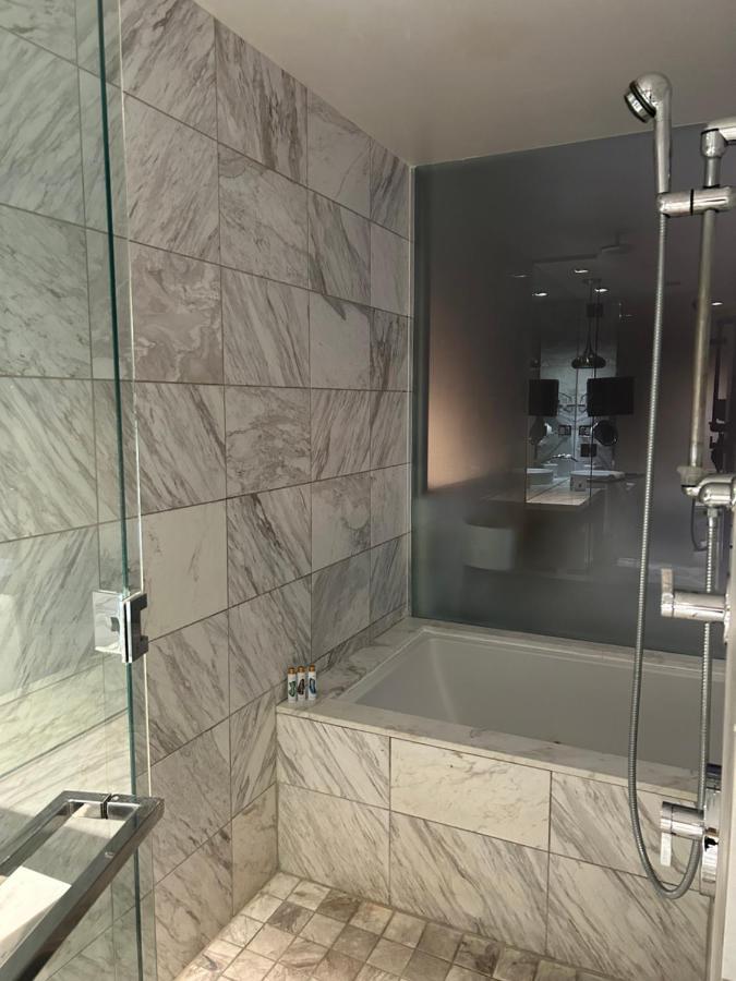Amazing Luxury 25th Floor Apartment Las Vegas