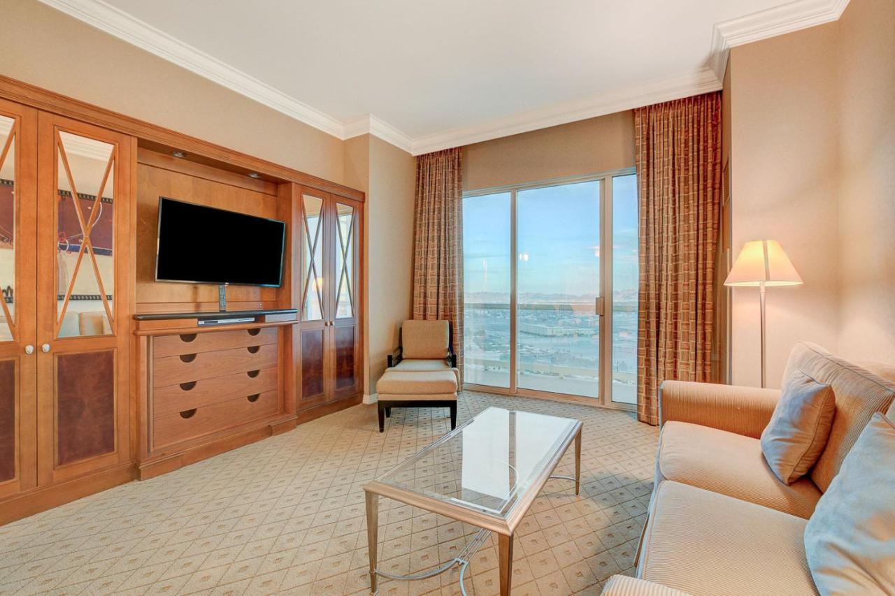29th Ph Mgm Signature With A Massive Balcony Aparthotel