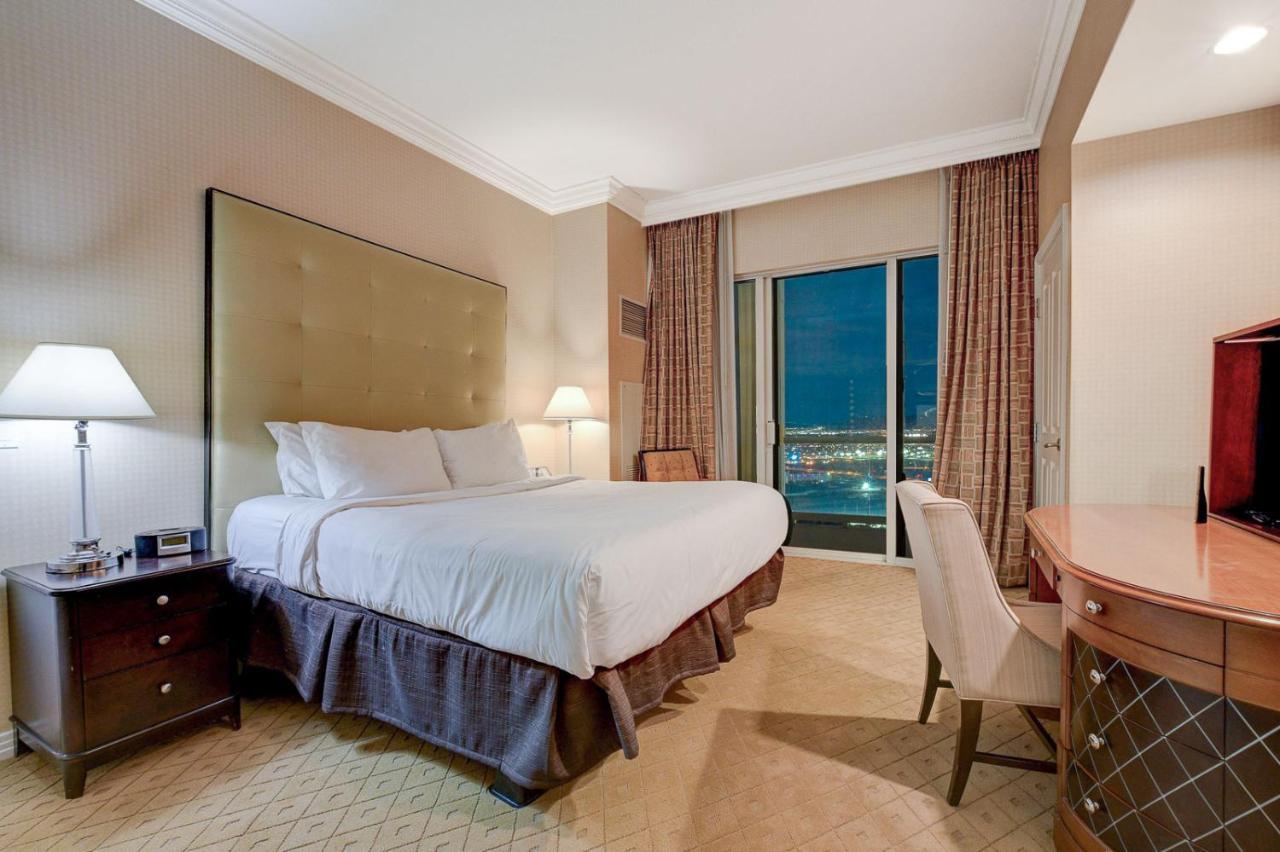 29th Ph Mgm Signature With A Massive Balcony Aparthotel