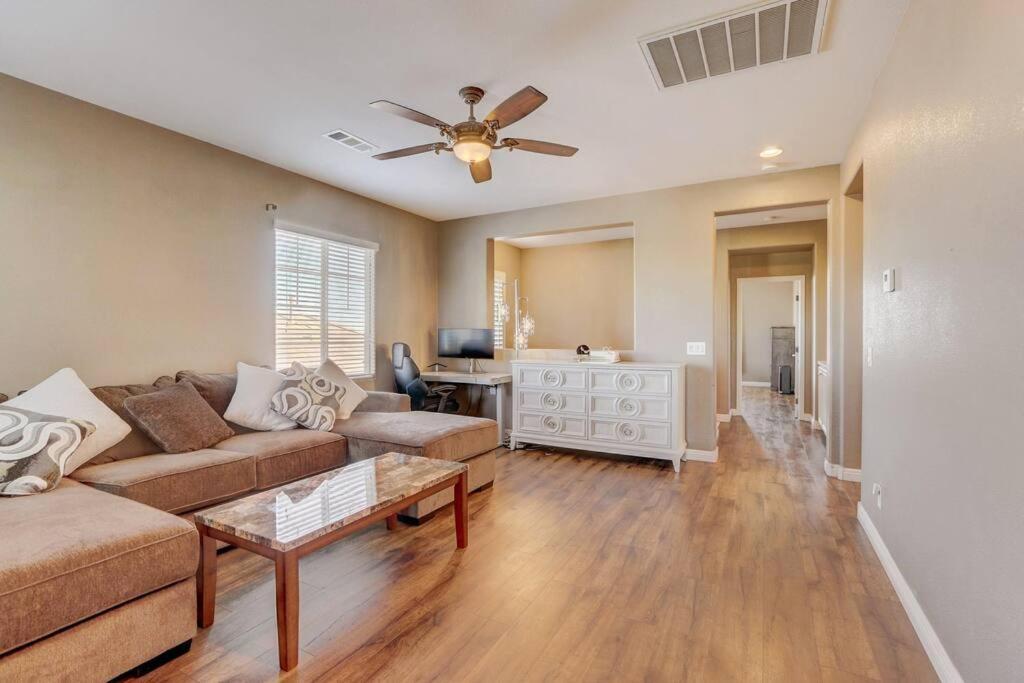 Bmountain 4bd 2b Bbq Grill Pet Massage Chair 30 Days Minimun Las Vegas