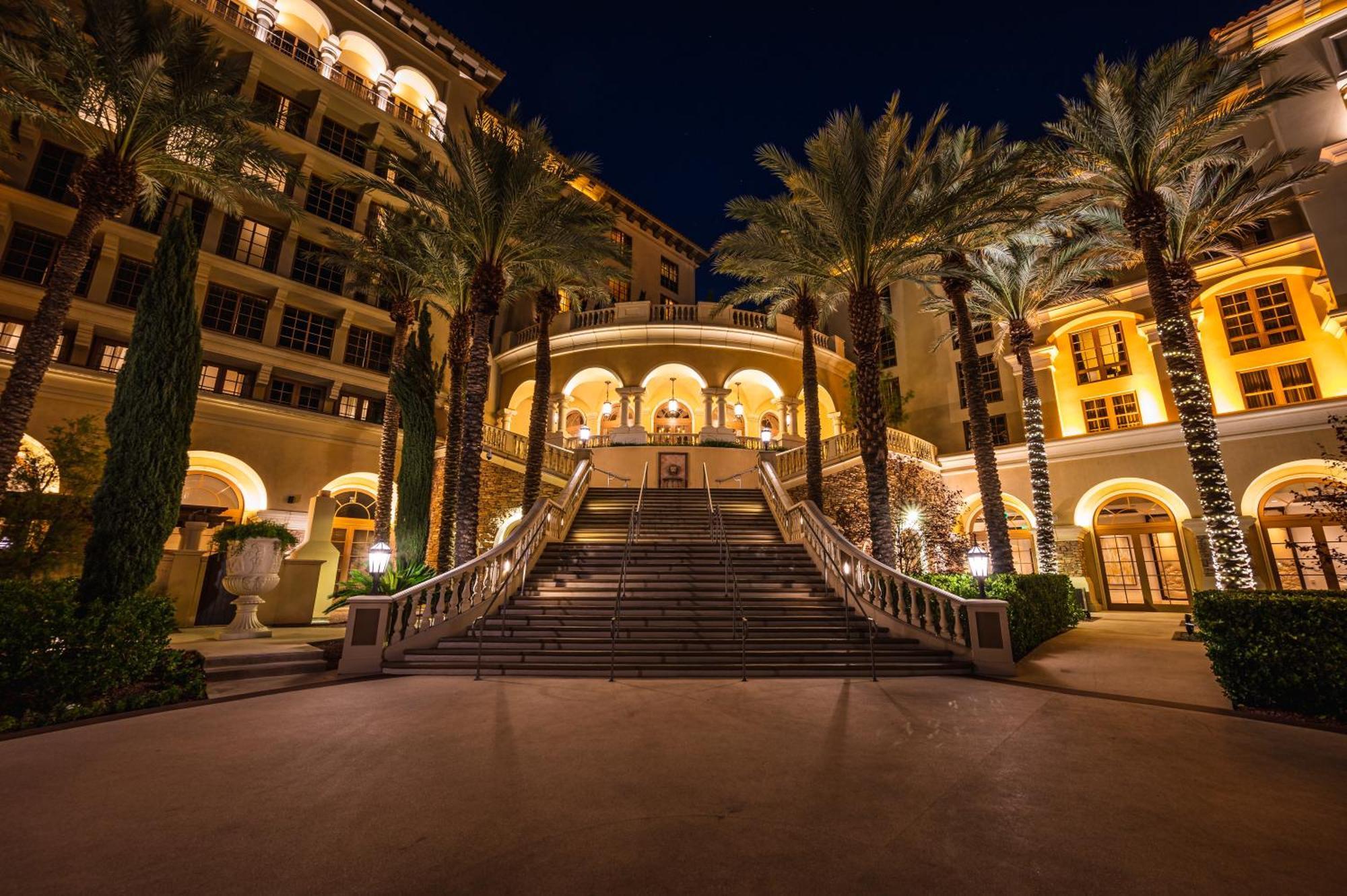 Valley Ranch Casino Hotel