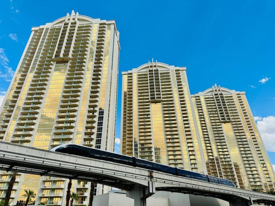 The Signature At Mgm Condo! Stunning Strip Views & No Fees! * Las Vegas