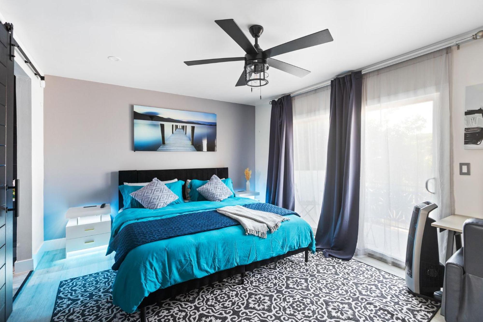Location W Pool - Lv Convention & 3 Mi Strip & Fremont *