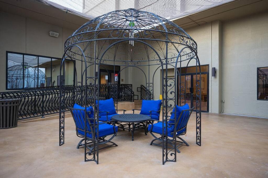 Apartment Penthouse On The Strip - 2bd/2ba