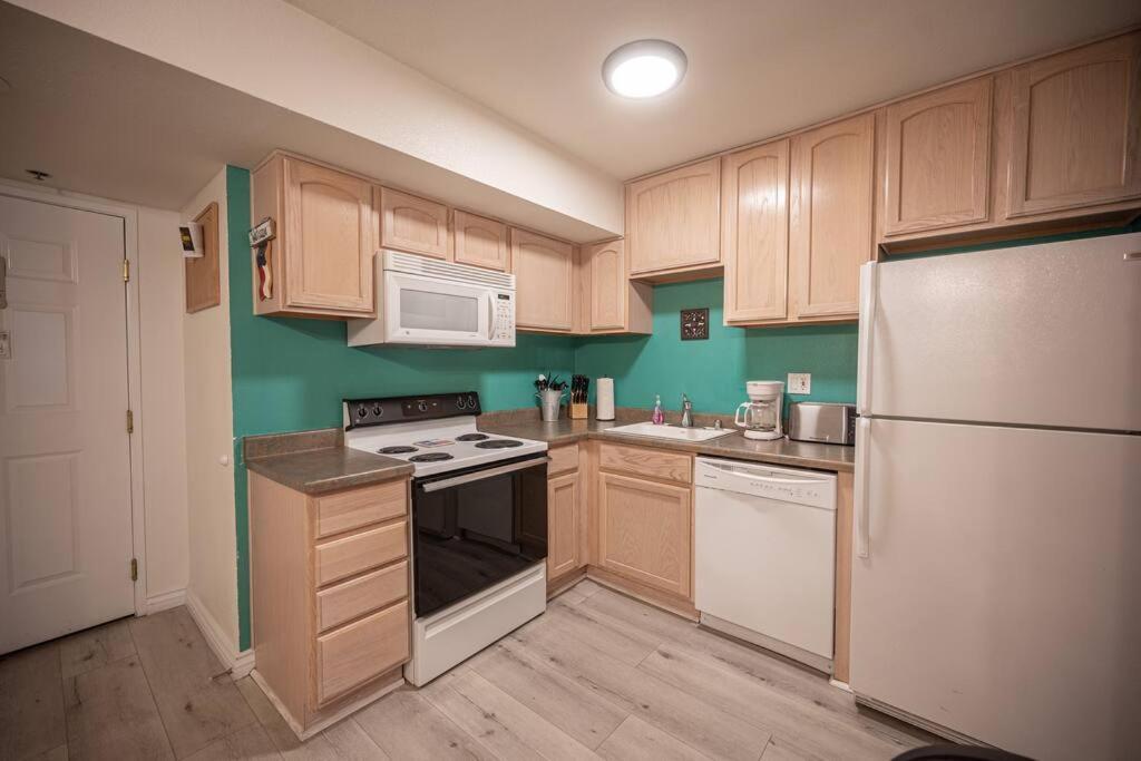 Apartment Penthouse On The Strip - 2bd/2ba *