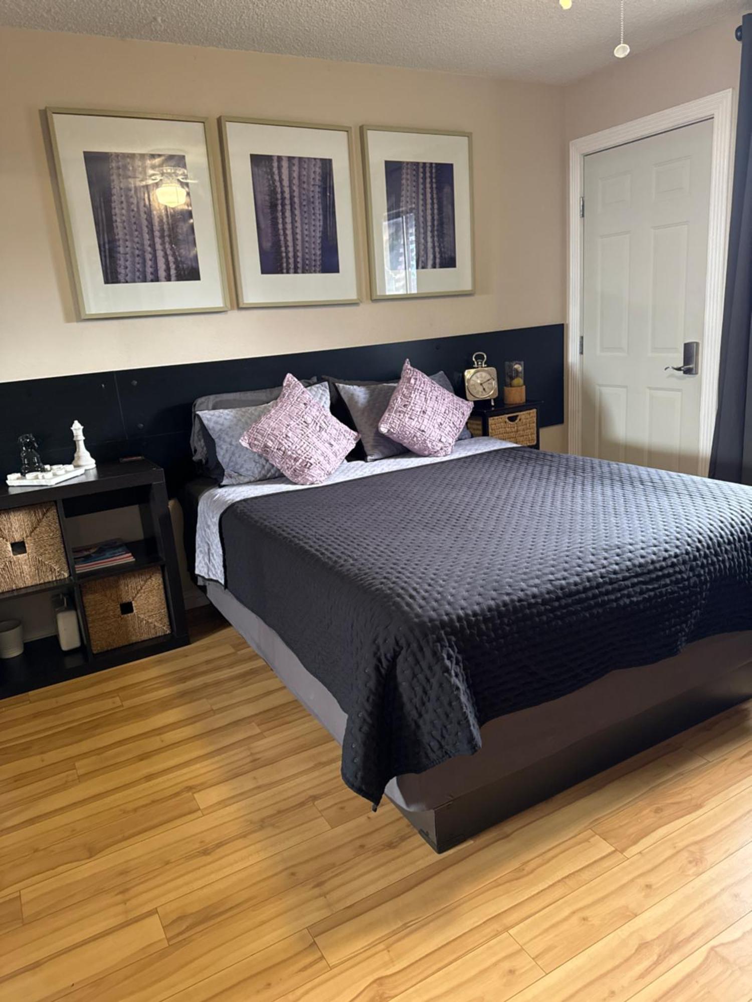 Homestay Le Noir, A Private Bedroom With A Private Entrance - Shared Bathroom *