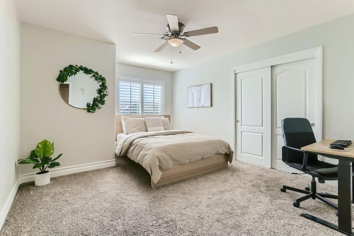 Spacious Luxury Desert Retreat With Heated Pool Putt Putt And A Playground For Family Casa vacanze