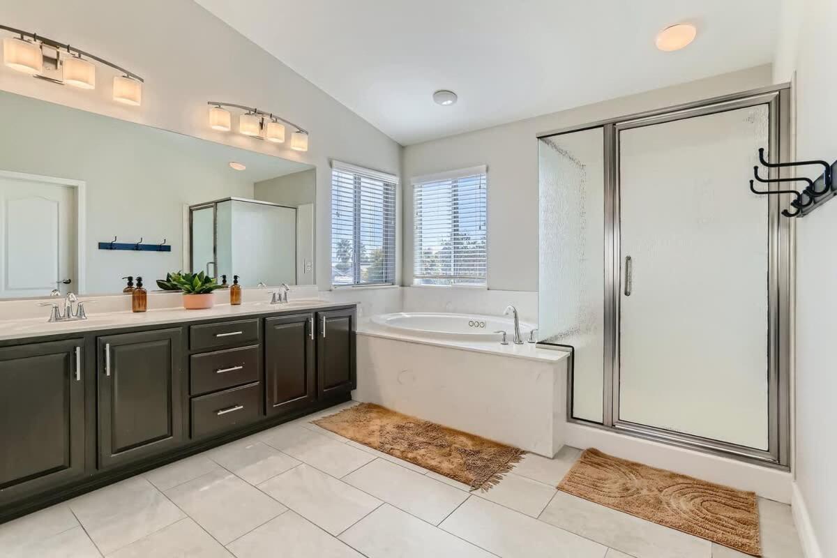 Spacious Luxury Desert Retreat With Heated Pool Putt Putt And A Playground For Family Casa vacanze *