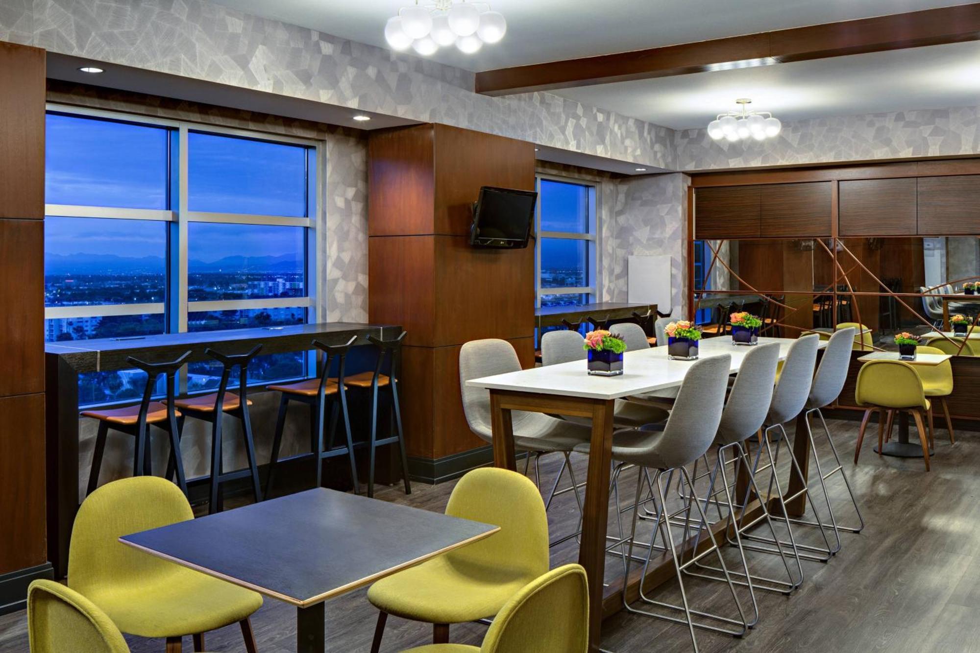 Renaissance Hotel Las Vegas
