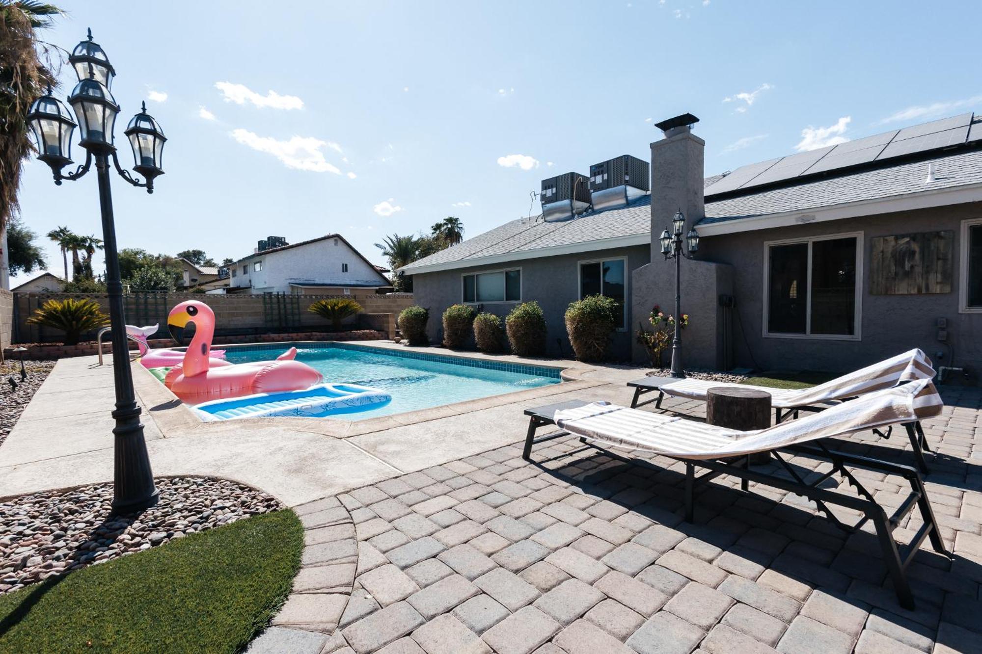 Beautiful And Spacious 3 Bedroom House Las Vegas