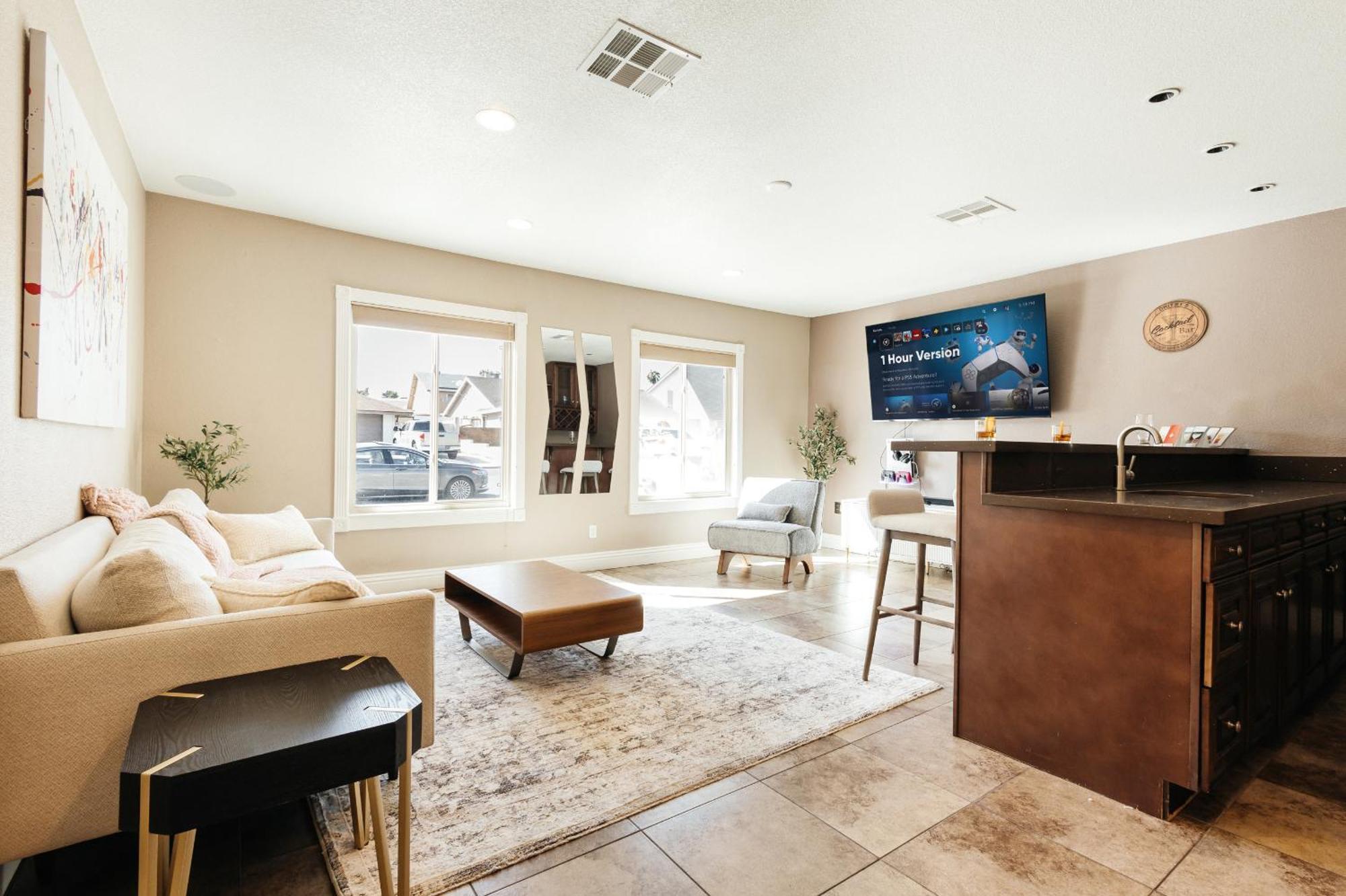 Beautiful And Spacious 3 Bedroom House