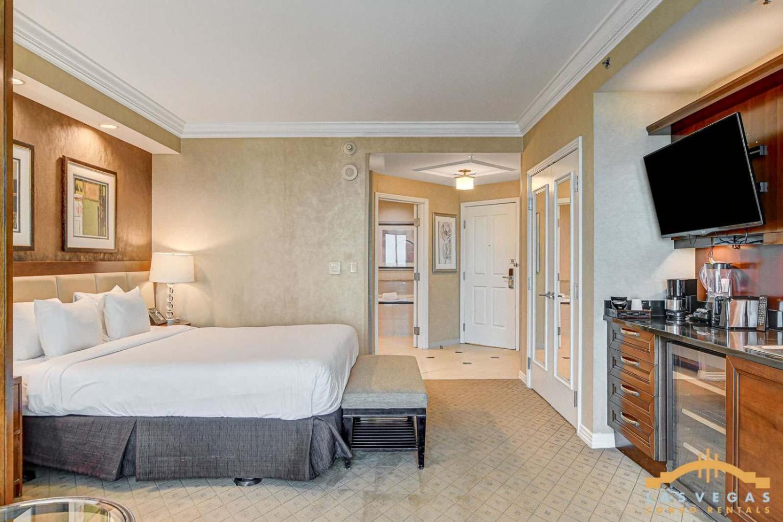 Mgm Signature-12-606 Jacuzzi
