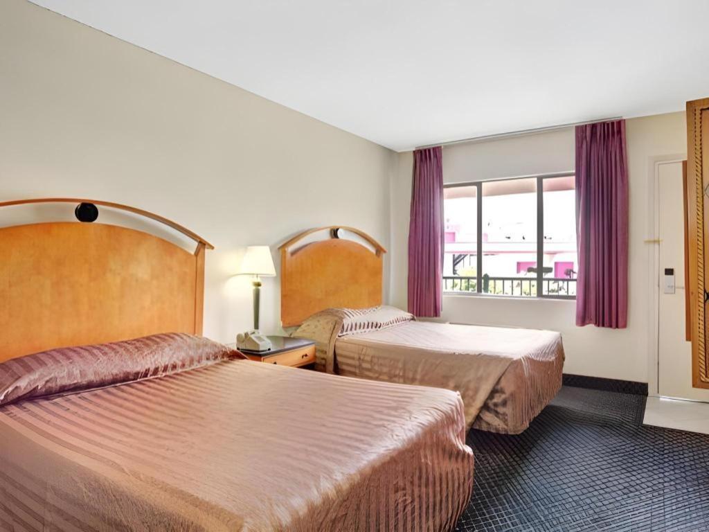 Travelsuites Hotel 2*