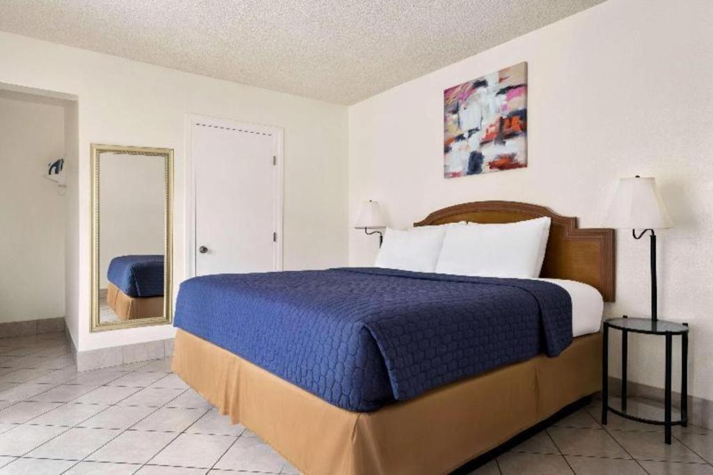 Travelsuites Hotel