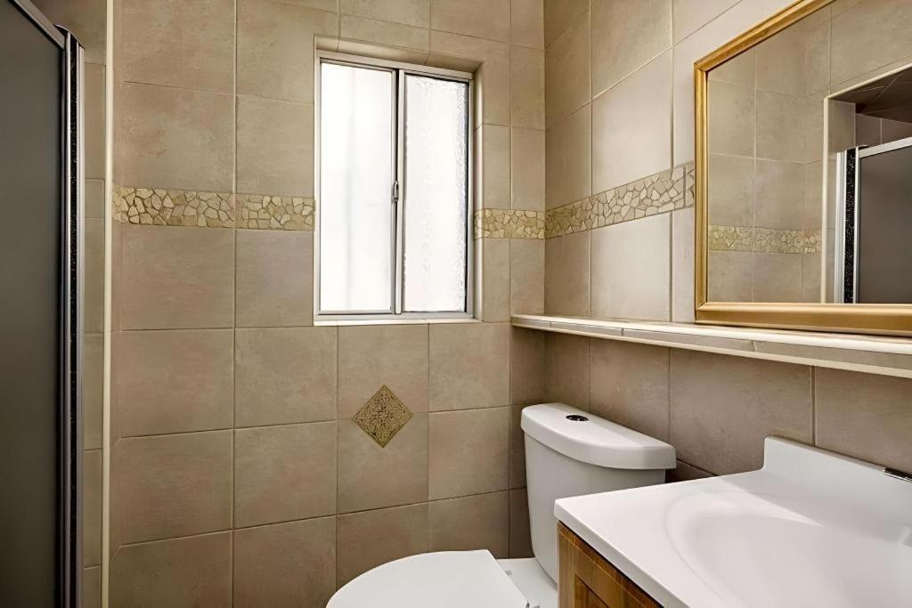 Travelsuites Hotel