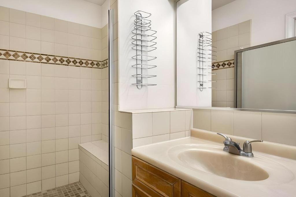 Travelsuites Hotel 2*