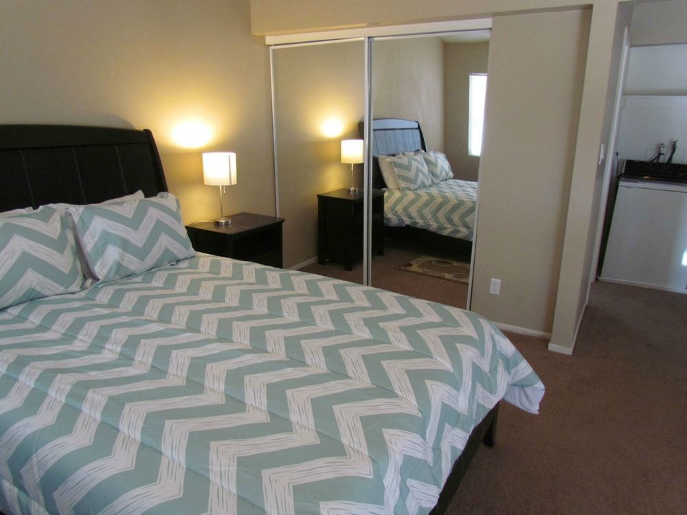 Townhouse 8 Minutes To Strip * Las Vegas