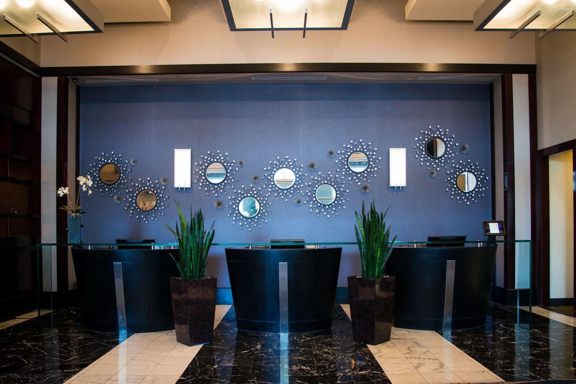 Hotel Platinum Y