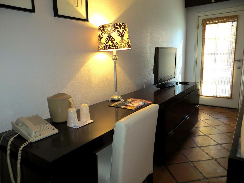 Hotel Blue Moon Gay 3*