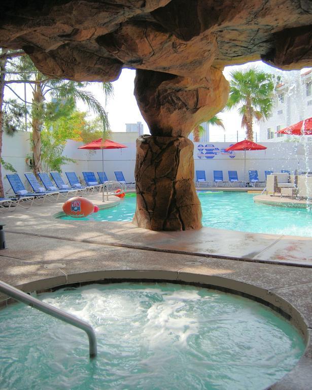 Hotel Blue Moon Gay