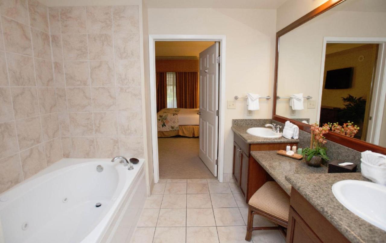 Apartahotel At Tahiti Village And Spa-no Fee 4*