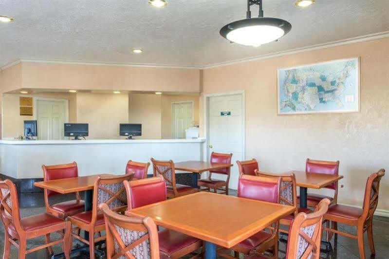 Days By Wyndham Vegas Airport Near The Strip Las Vegas