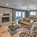 Elegant Home With Pool Table 3 Mi To Vegas Strip!