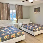 Las Vegas 特色度假村 Specialty Villa Resort 可睡12人 ⭐⭐⭐⭐⭐