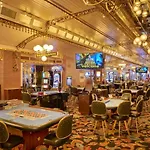 Downtown Las Vegas Beautiful Unit At 4 Queens Casino Fremont