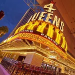 Downtown Las Vegas Beautiful Unit At 4 Queens Casino Fremont
