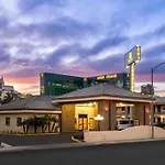 Days Inn By Wyndham Las Vegas Airport Near The Strip