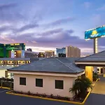 Days Inn By Wyndham Las Vegas Airport Near The Strip