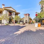 Charming Retreat On Lake Las Vegas With Pool Access!