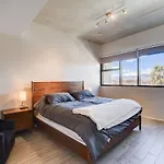 Gorgeous 1 Bed 2 Bath High Rise
