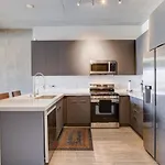 Gorgeous 1 Bed 2 Bath High Rise